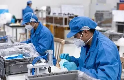 從不問哪家多，到幾乎不斷供 新工廠們到底為戰疫做了什么？